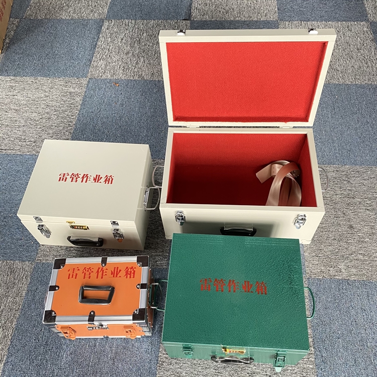 库尔勒爆破工程作业箱如何选择？玻璃钢与传统材质的全面对比